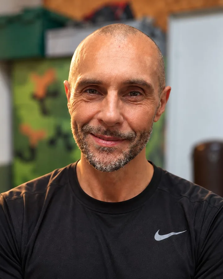 Portrait de Stephen Roy, instructeur et fondateur de RYS' SYSTEMA